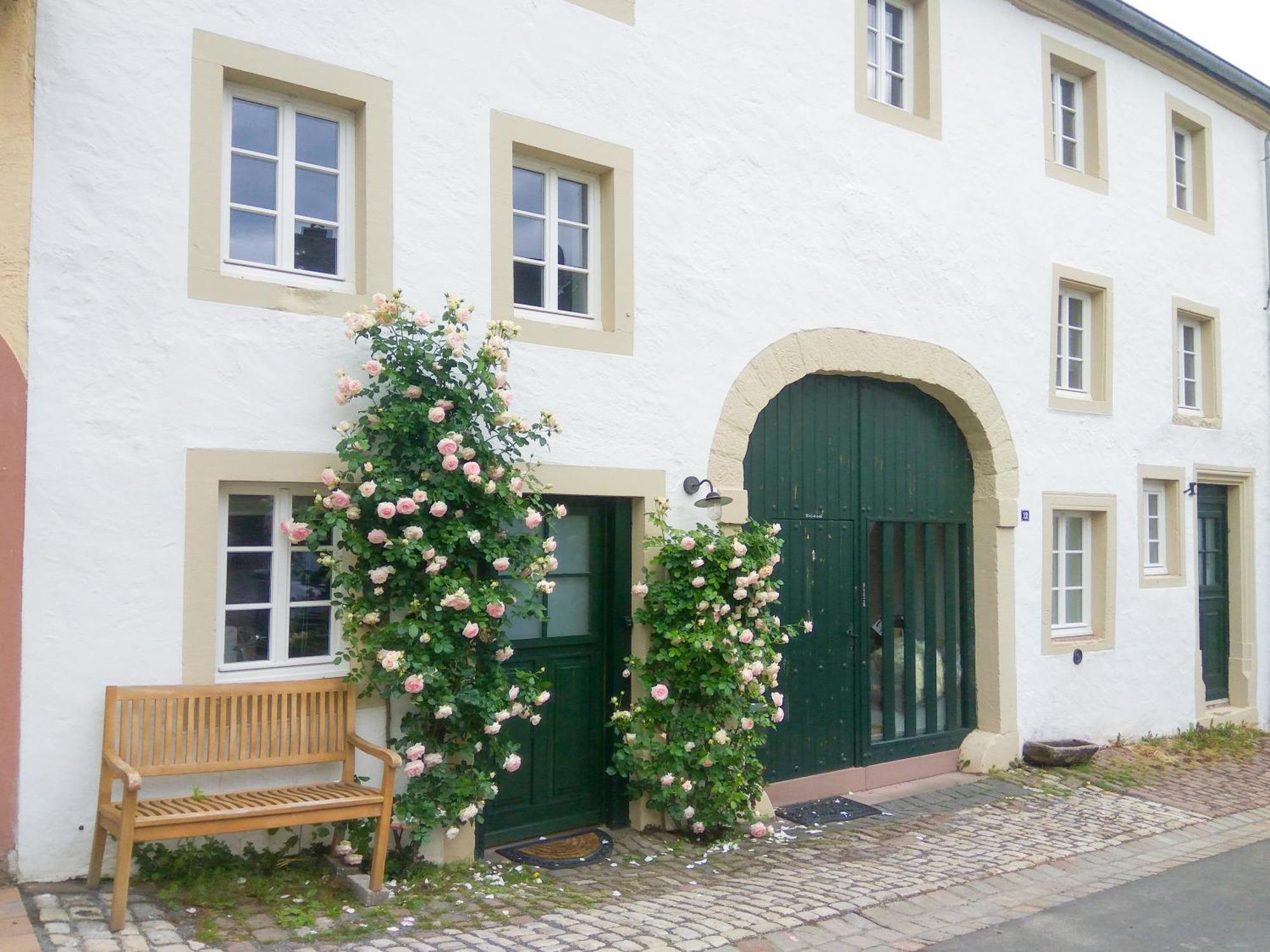 Living-in-history: Historischer Charme Und Design Apartment *